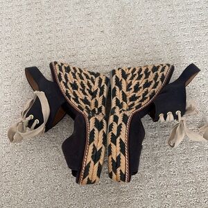 Tory Burch Lace Up Wedge Espadrilles Sandals 9